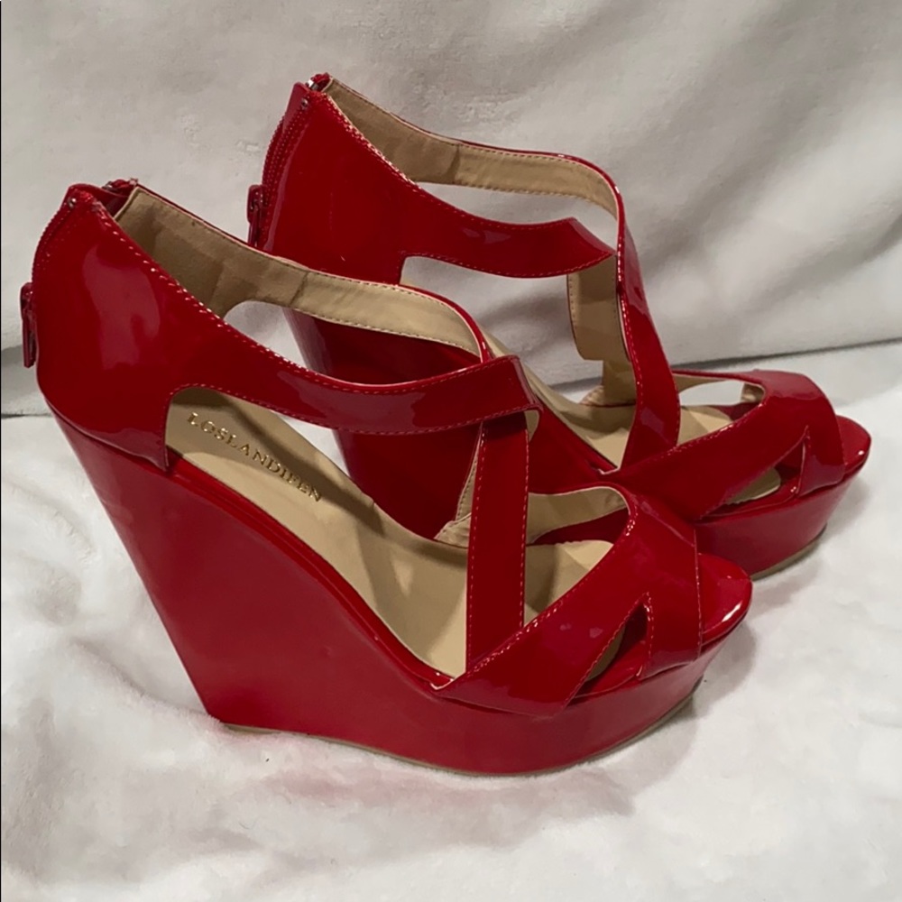 Candy Apple Red Wedges✨